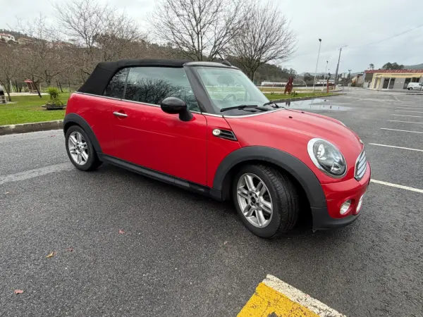 MINI Cabrio Cooper D 12