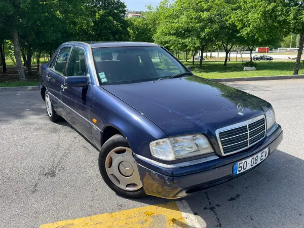 Mercedes-Benz C 180 7
