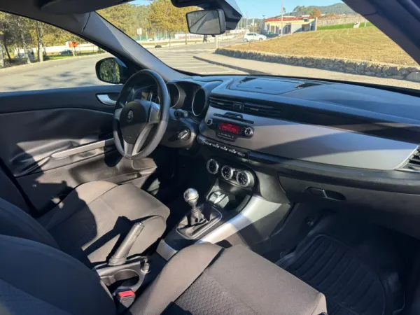 Alfa Romeo Giulietta 5