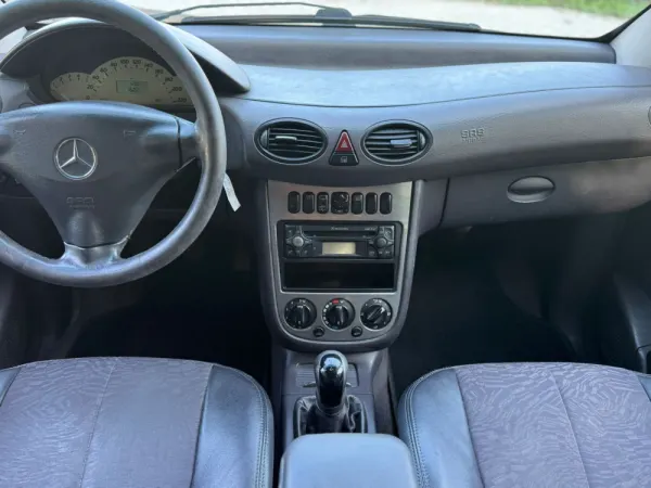 Mercedes-Benz A 170 2