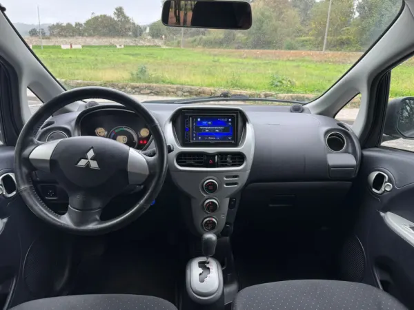 Mitsubishi i-MiEV 9
