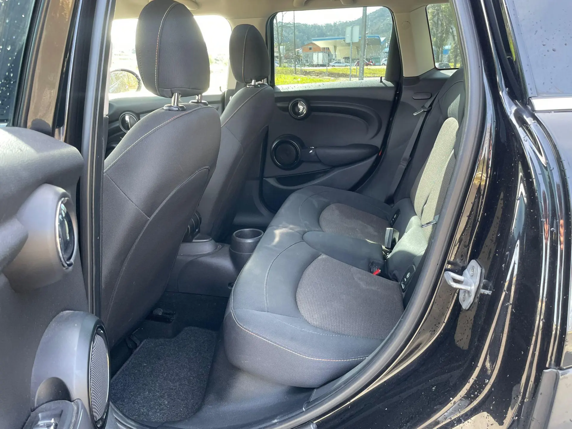 MINI 5 Portas One D 4