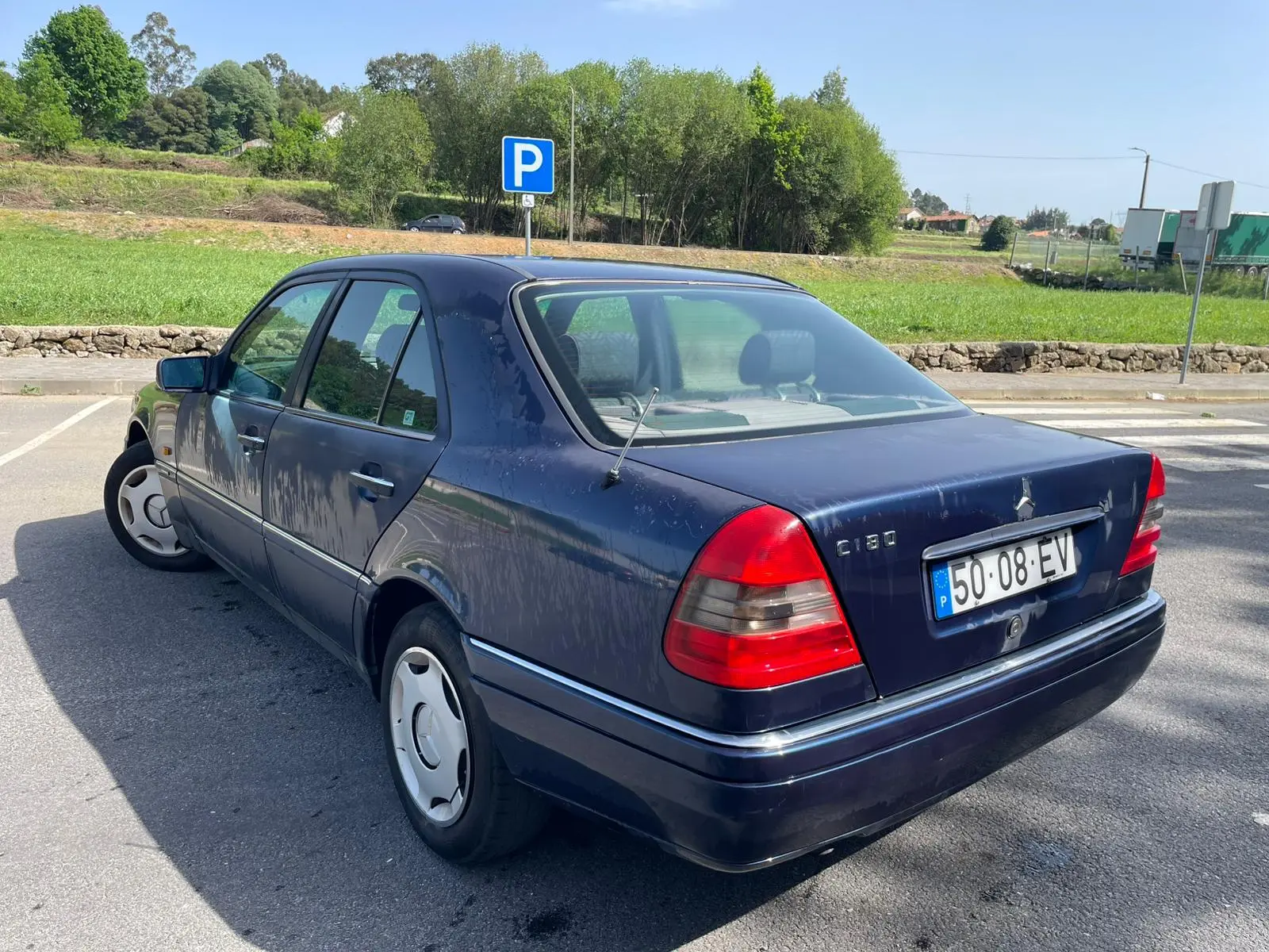 Mercedes-Benz C 180 11