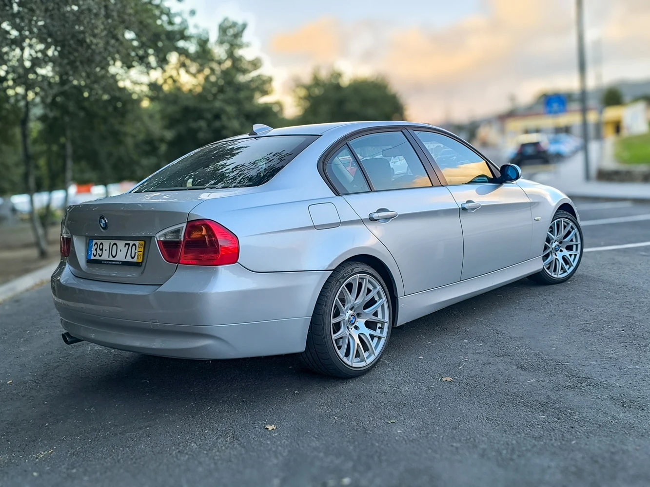 BMW 320 19