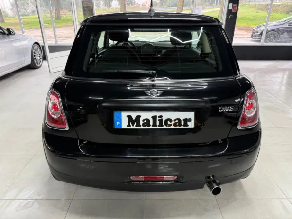 MINI 3 Portas One Brick Lane 5