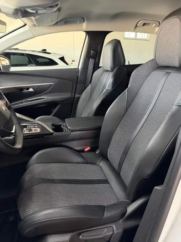 Peugeot 3008 1.6 Hybrid Allure Pack e-EAT8 9