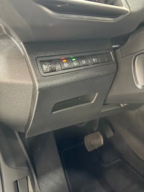 Peugeot 3008 1.6 Hybrid Allure Pack e-EAT8 11