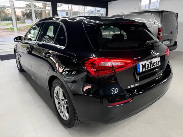 Mercedes-Benz A 180 d Progressive 6