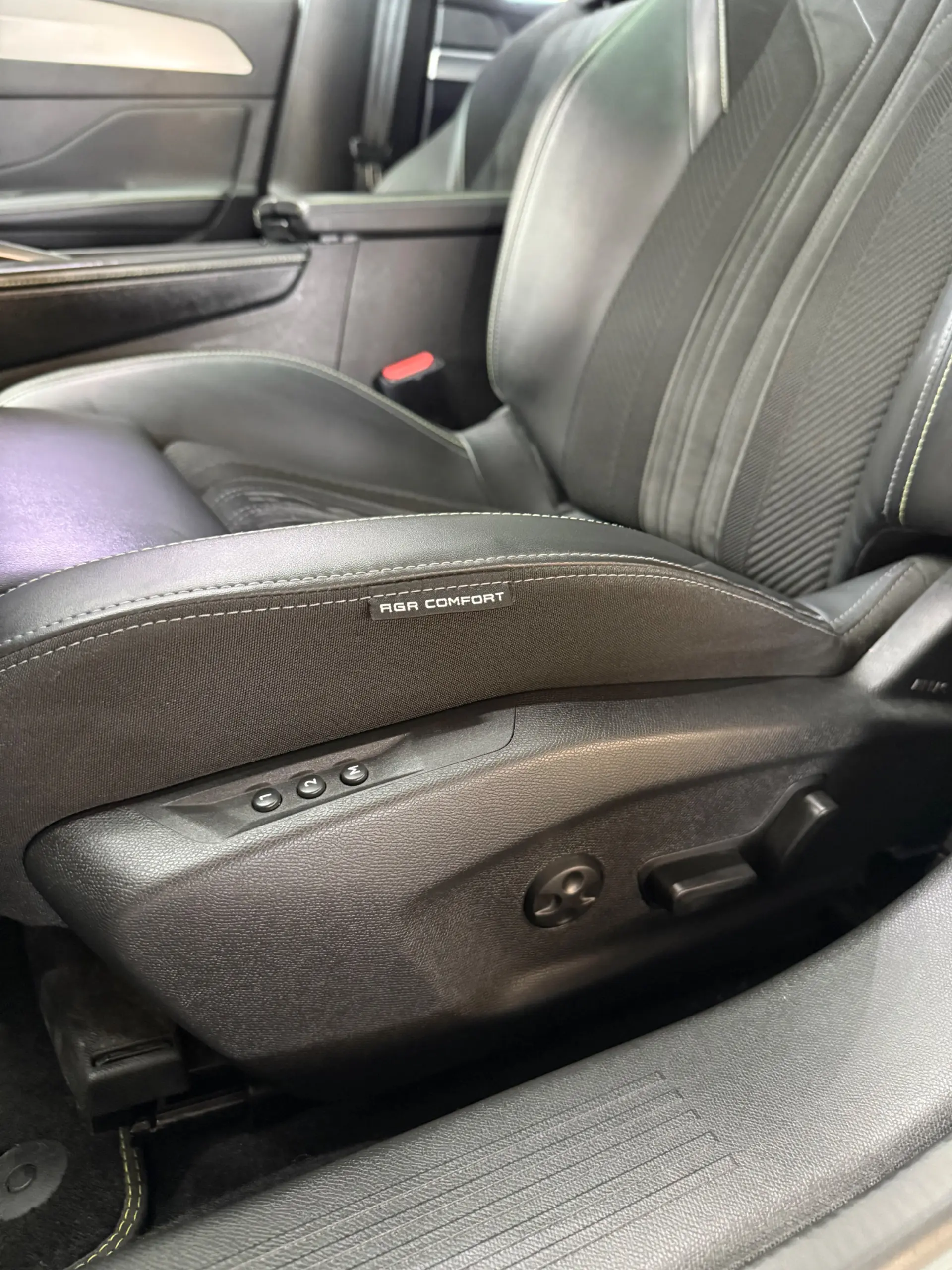 Peugeot 308 SW BlueHDi 130 EAT8 GT EXCLUSIVE 10