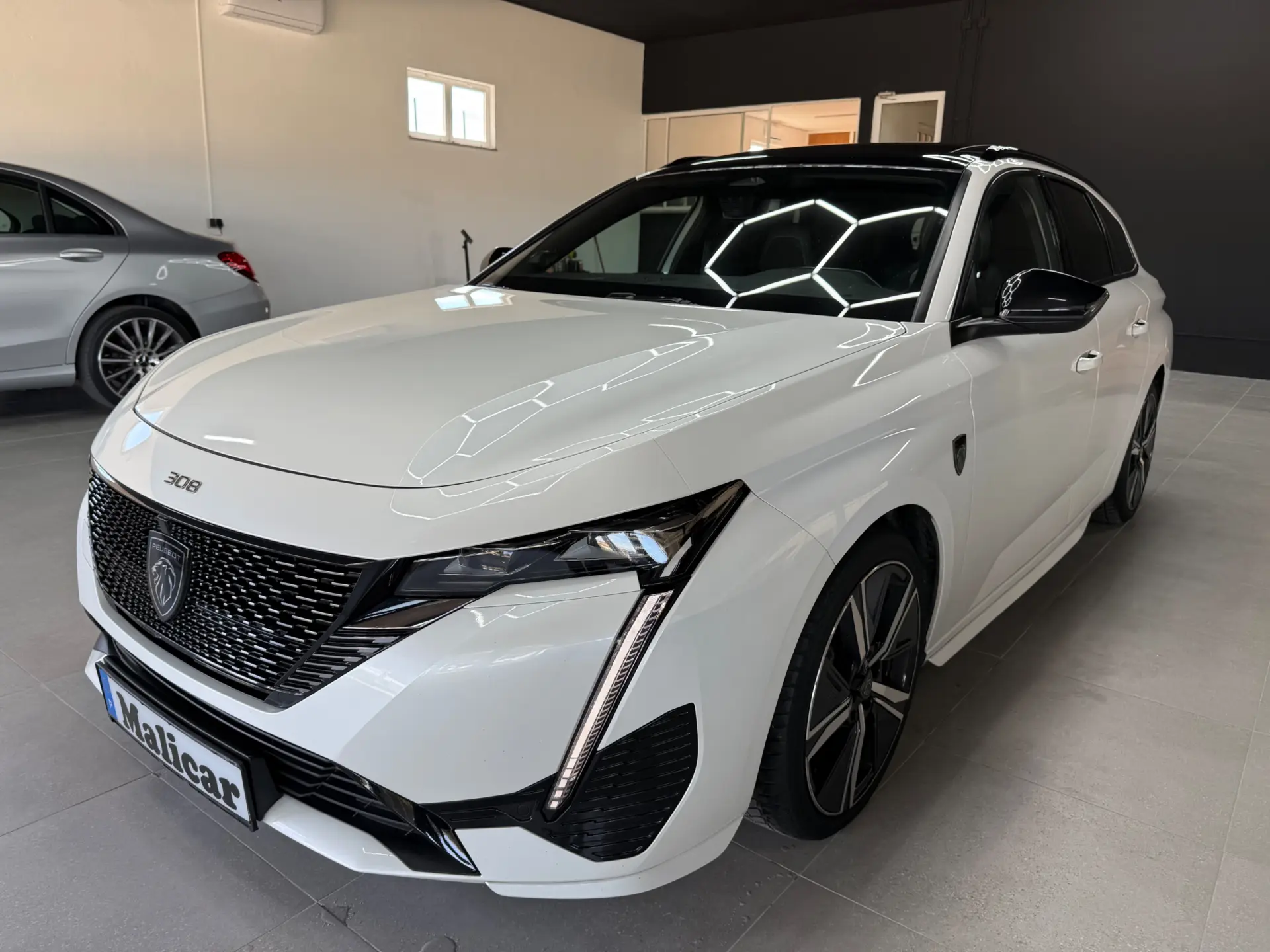 Peugeot 308 SW BlueHDi 130 EAT8 GT EXCLUSIVE 8