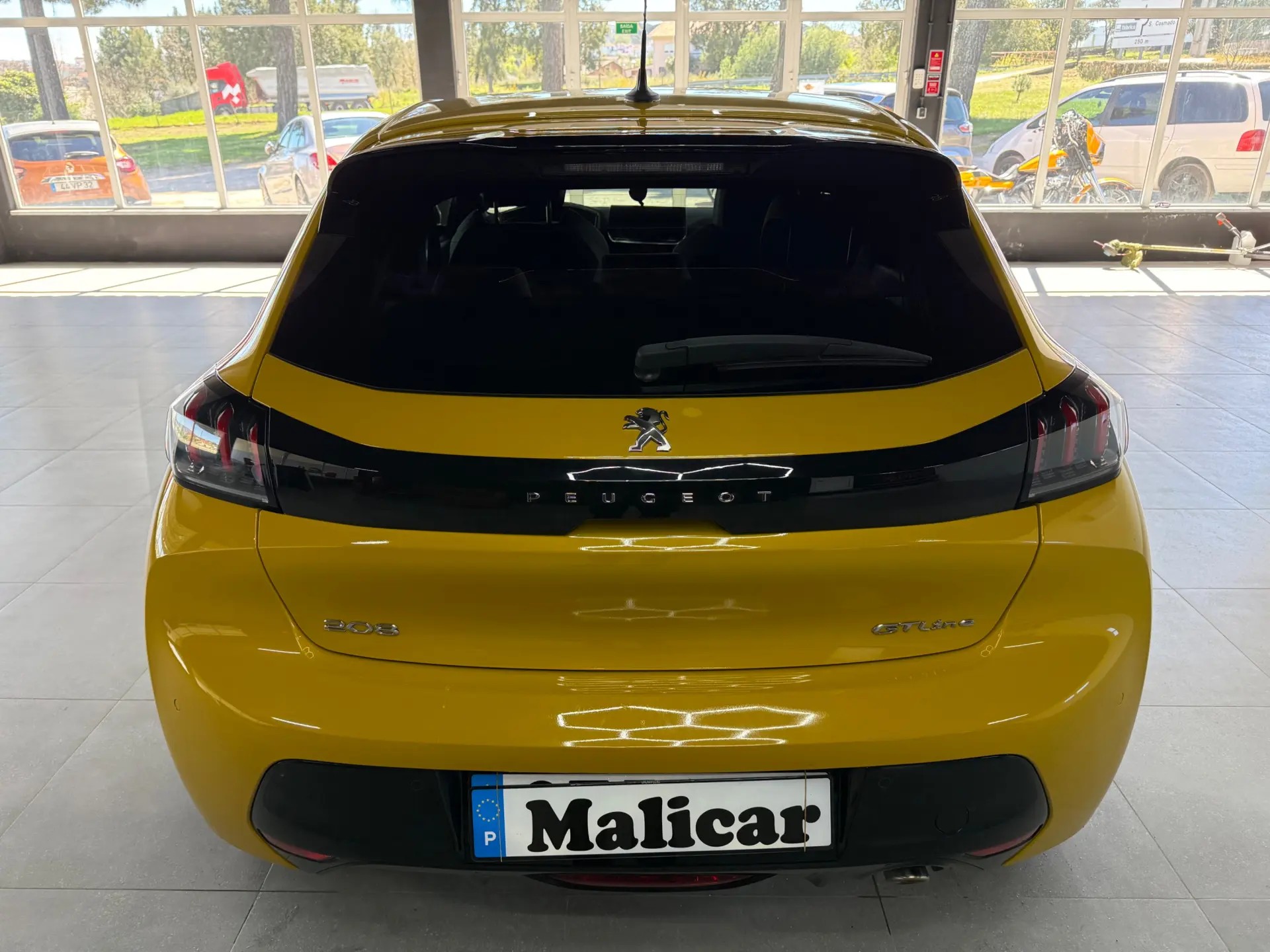 Peugeot 208 1.2 PureTech GT Line EAT8 5