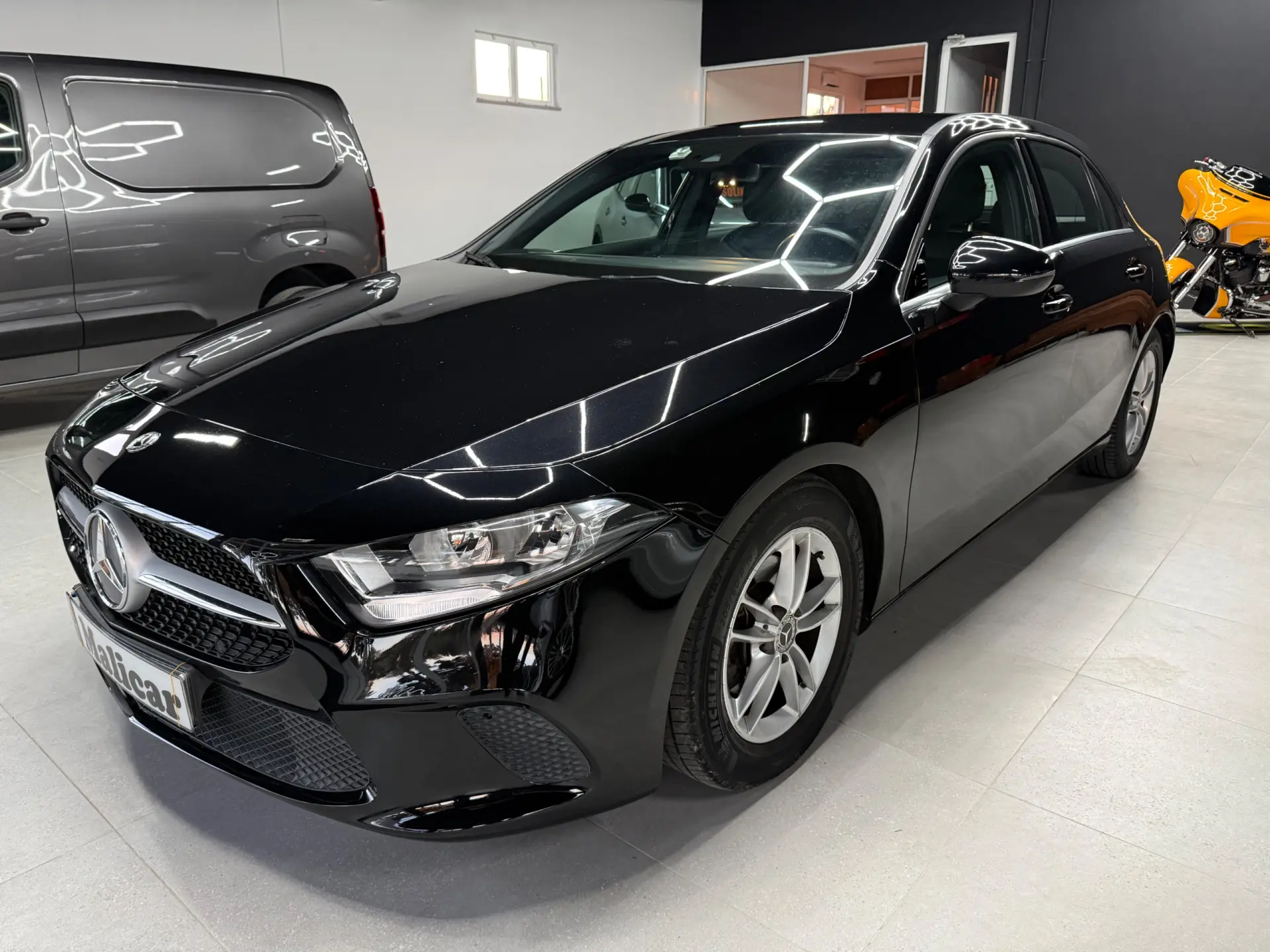 Mercedes-Benz A 180 d Progressive 8