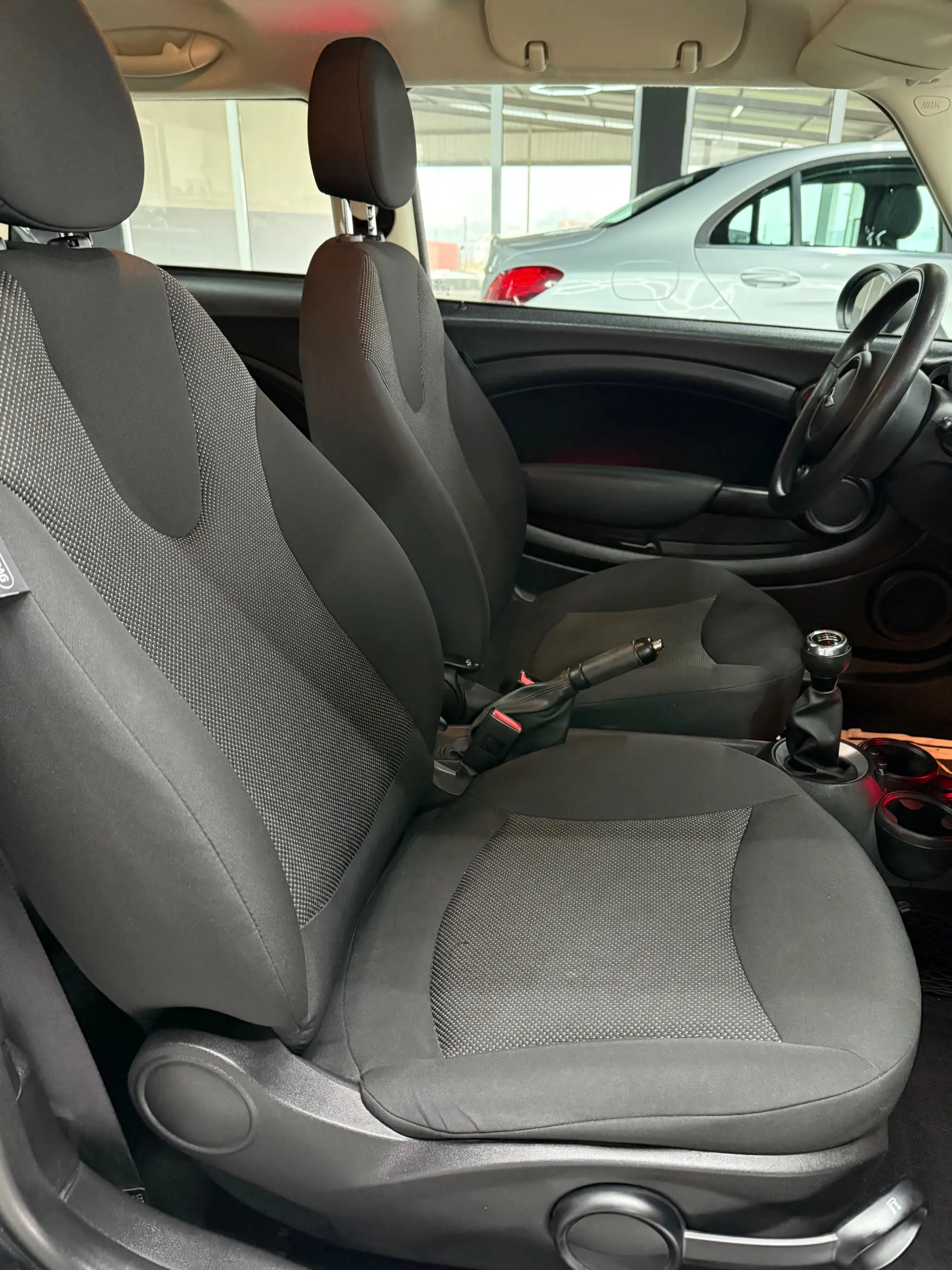 MINI 3 Portas One Brick Lane 10