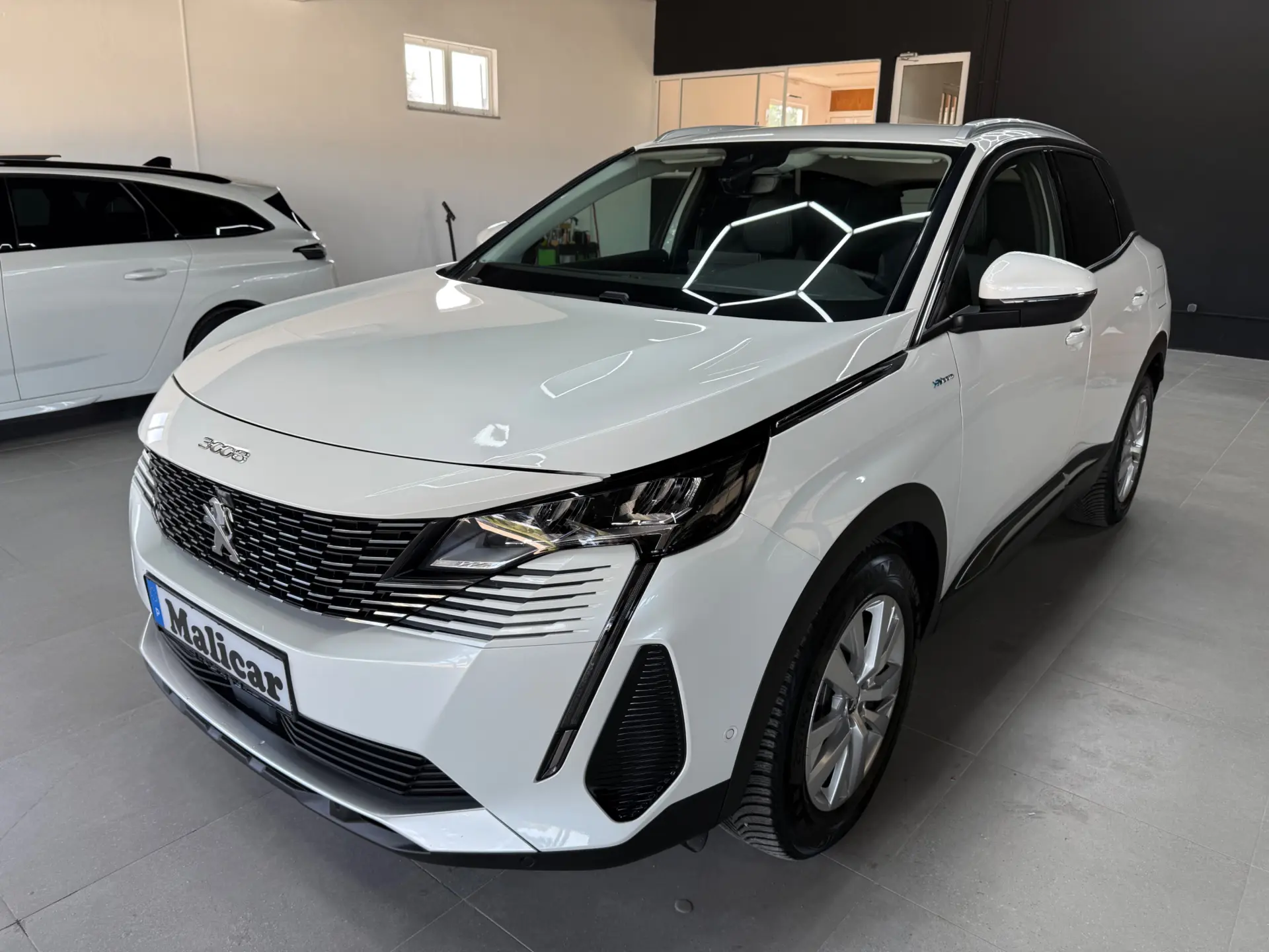 Peugeot 3008 1.6 Hybrid Allure Pack e-EAT8 8