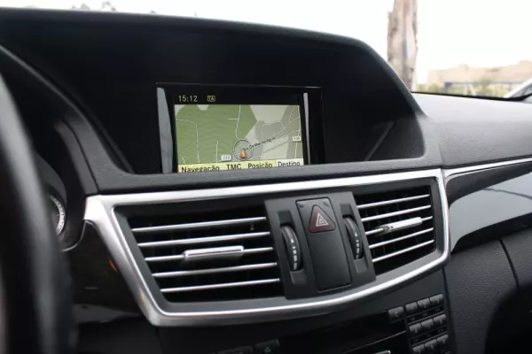 Mercedes-Benz E 200 11