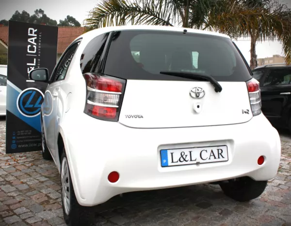 Toyota iQ VVT-i Eco 2