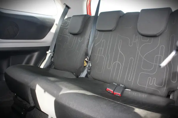 Toyota Yaris 1.0 VVT-i Comfort+AC 9