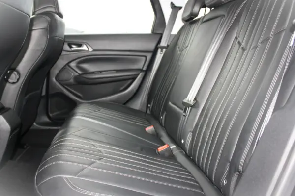 Peugeot 308 SW 1.6 e-HDi Allure 11