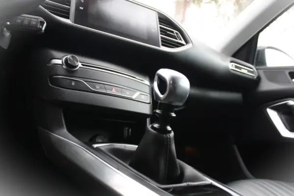 Peugeot 308 SW 1.6 e-HDi Allure 8