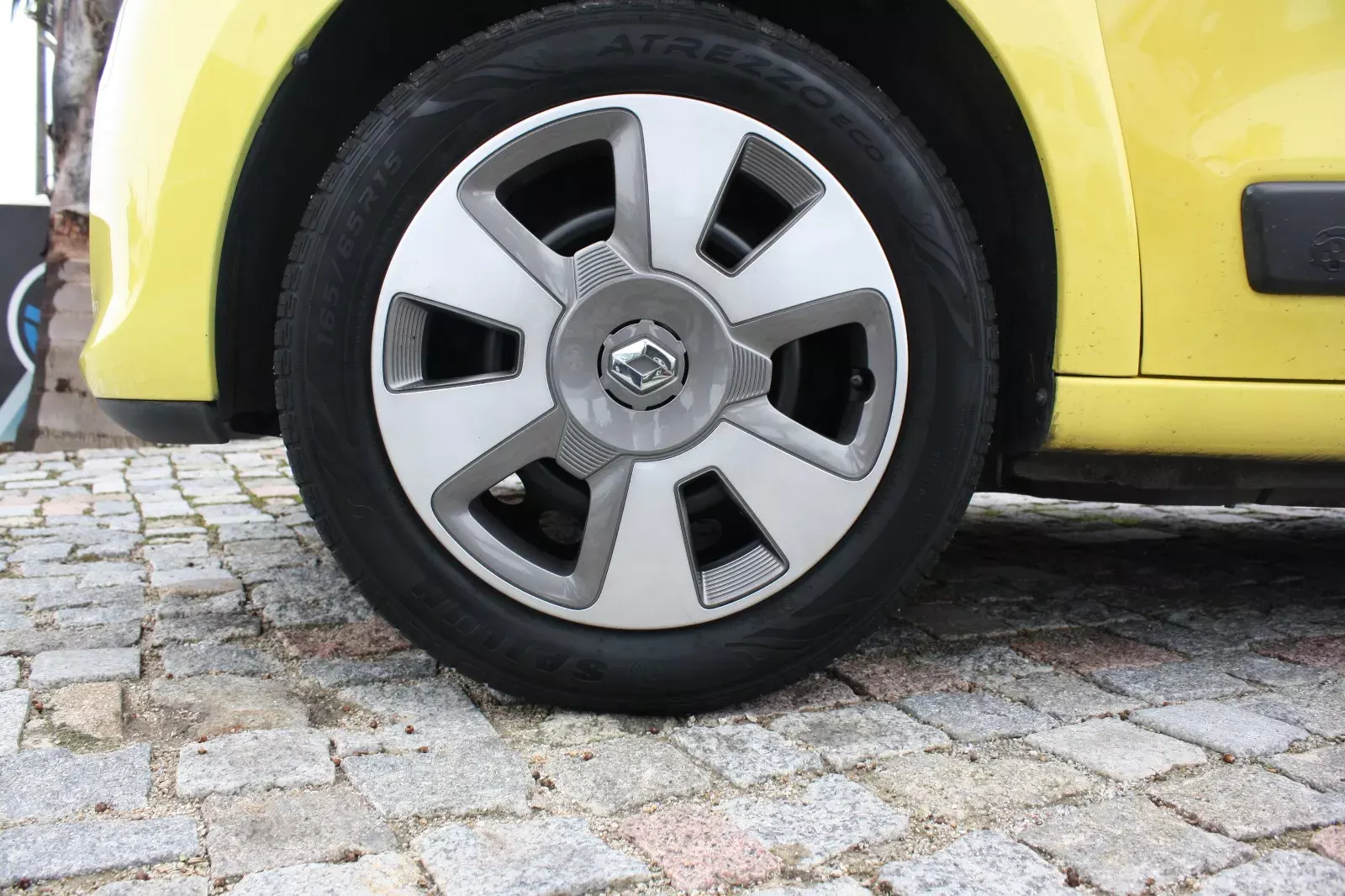 Renault Twingo 19