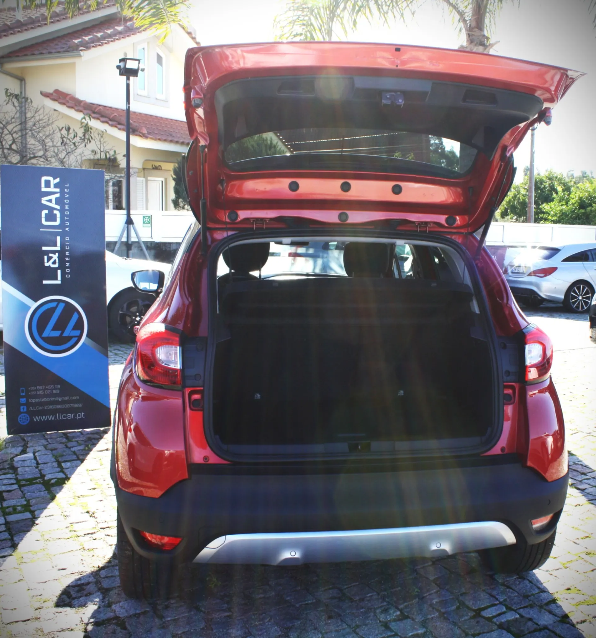 Renault Captur 1.5 dCi Helly Hansen EDC 9