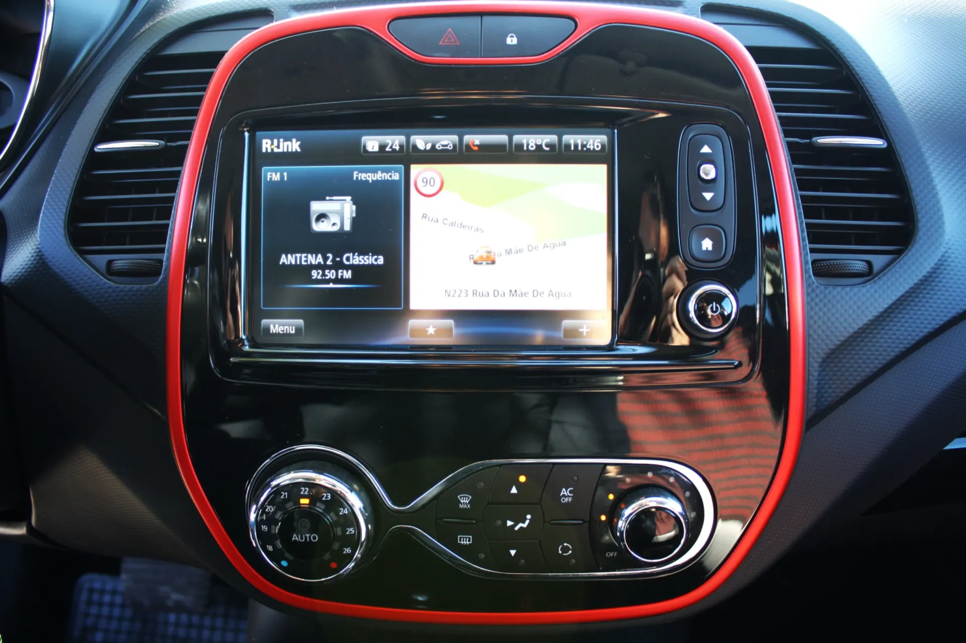 Renault Captur 1.5 dCi Helly Hansen EDC 26