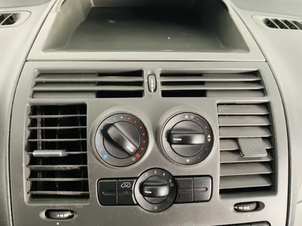Mercedes-Benz Vito 109 CDI 23