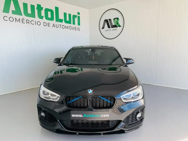 BMW 116 d Pack M Auto 2