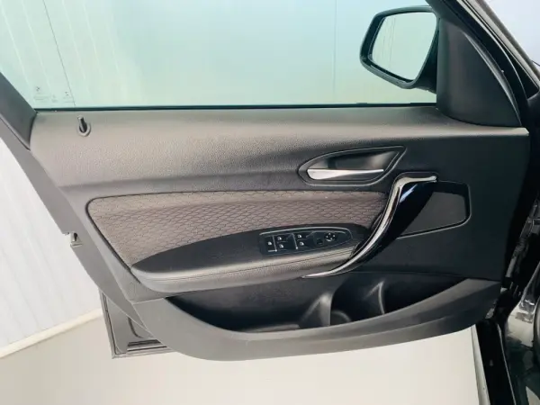 BMW 116 d Pack M Auto 6