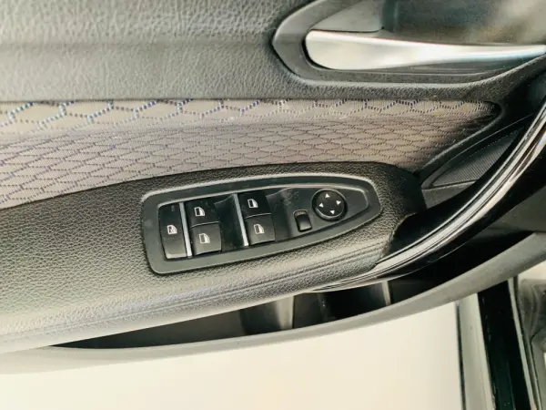 BMW 116 d Pack M Auto 7