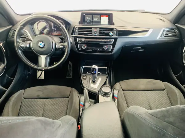 BMW 116 d Pack M Auto 26