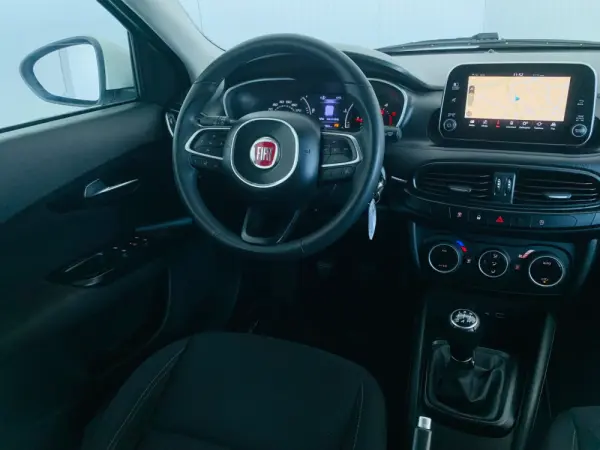 Fiat Tipo Station Wagon 1.3 M-Jet Lounge J17 29