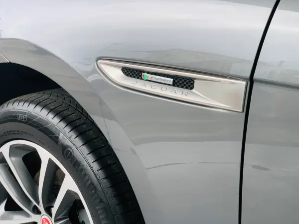 Jaguar F-Pace 2.0 i4D R-Sport AWD 6