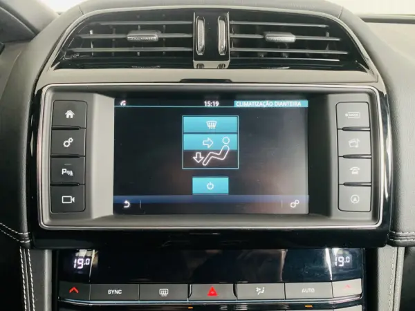 Jaguar F-Pace 2.0 i4D R-Sport AWD 24