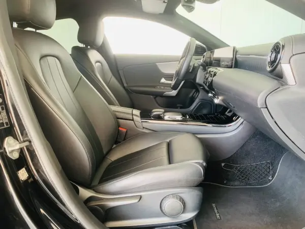 Mercedes-Benz CLA 180 d 7G-DCT Edition 1 42