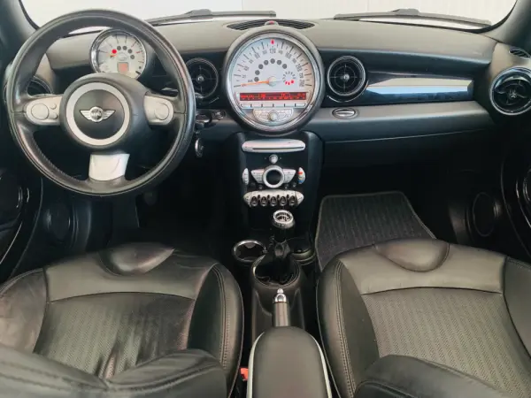 MINI Clubman Cooper D 11