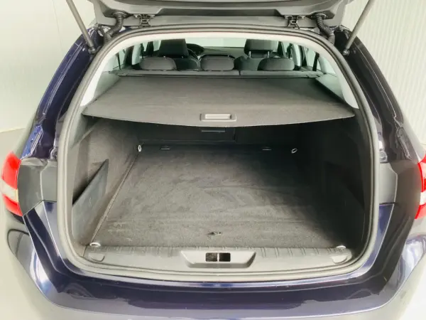 Peugeot 308 SW 1.5 BlueHDi Allure 33