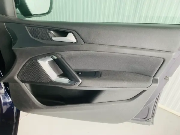 Peugeot 308 SW 1.5 BlueHDi Allure 38