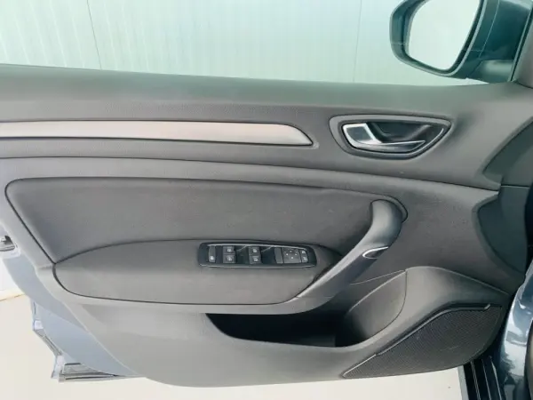 Renault Mégane Sport Tourer 1.5 Blue dCi Techno 6