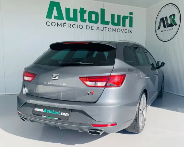 SEAT Leon ST Outro 4