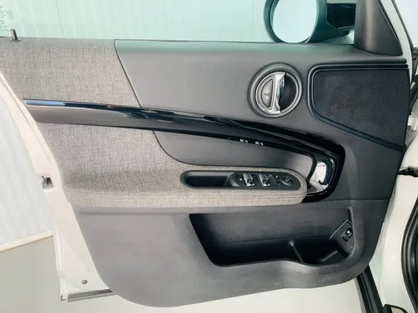 MINI Countryman Cooper SE ALL4 Auto 5