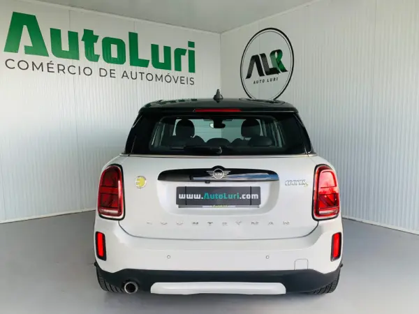 MINI Countryman Cooper SE ALL4 Auto 3