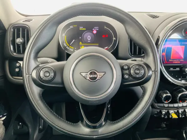 MINI Countryman Cooper SE ALL4 Auto 10