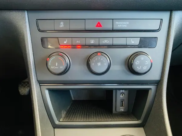 SEAT Leon 1.6 TDi Style 21