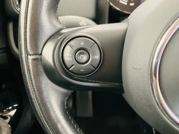 MINI Countryman Cooper SE ALL4 Auto 11