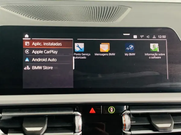 BMW 318 d Touring Auto 21