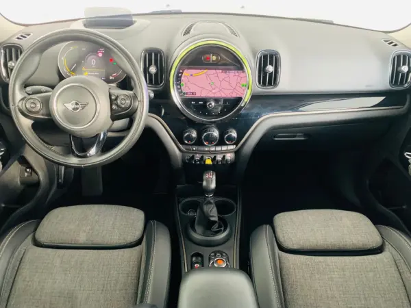 MINI Countryman Cooper SE ALL4 Auto 39