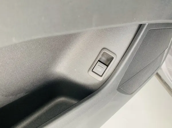 Audi Q4 Sportback e-tron 35 8