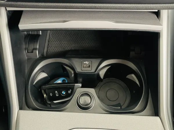 BMW 318 d Touring Auto 35