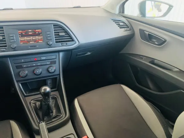 SEAT Leon 1.6 TDi Style 27